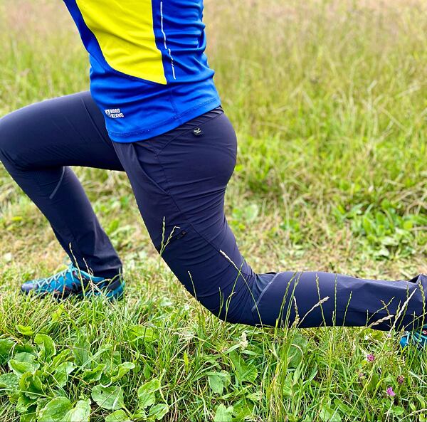 Spodnie damskie Salewa Pedroc 2 DST W LIGHT PANTS - wstawki z perforowanej tkaniny z tyłu poniżej kolan dla większej oddychalności