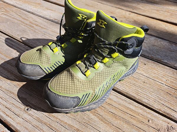 Buty GARMONT 9.81 KIDS Pulse MID WP Uni - wygodne kozaki dziecięce